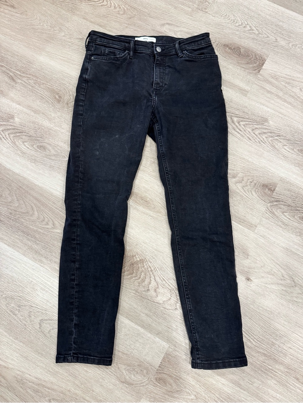 Women's Black Skinny Jeans - Sleek High-Rise Fit